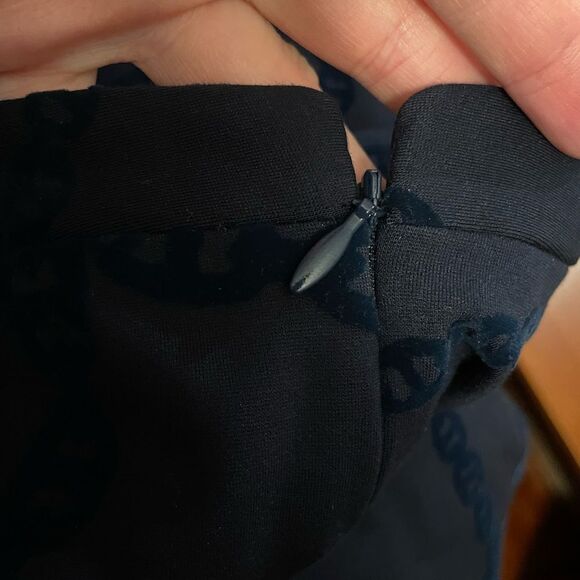 J. McLaughlin Amelia Dress NWT Navy Flocking Print Blue Size Large - Picture 8 of 12